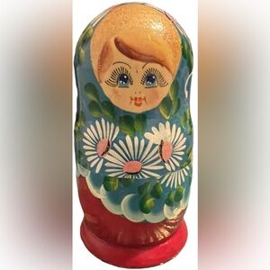 Russian Matryoshka Babushka Nesting Dolls